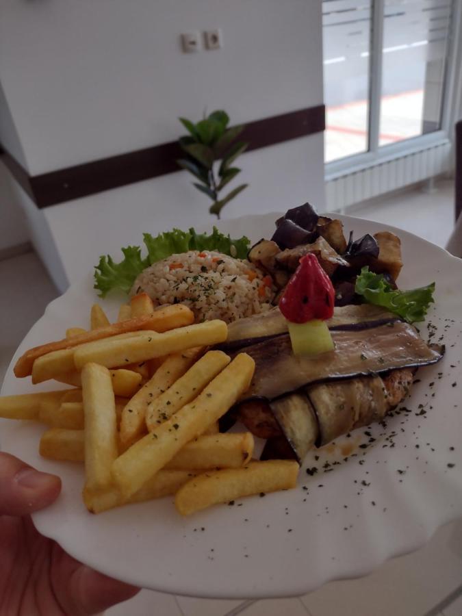 Hotel Zlatni San Banja Koviljača Esterno foto